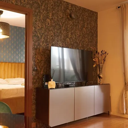 Leonardo - One Bedroom With Balcony Apartment Split