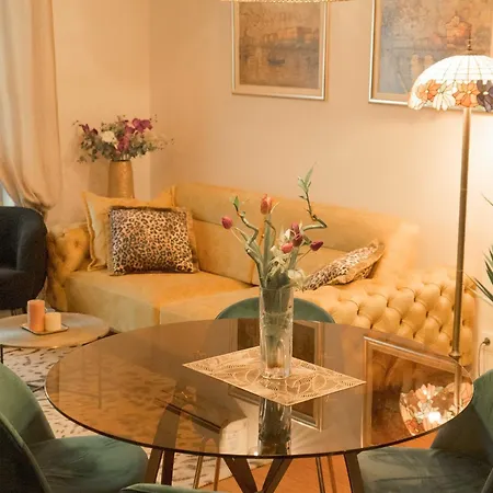 Leonardo - One Bedroom With Balcony * Split